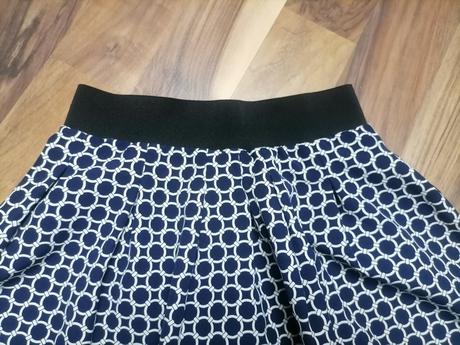 Sukňa so vzorom, s