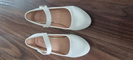 Biele balerínky, 35