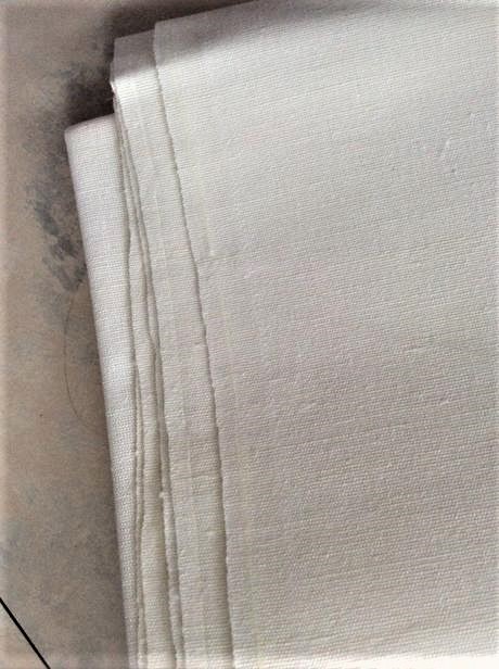 Ľanotesil na obrus,