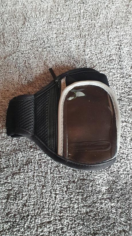 Puzdro na mobil na šport, 