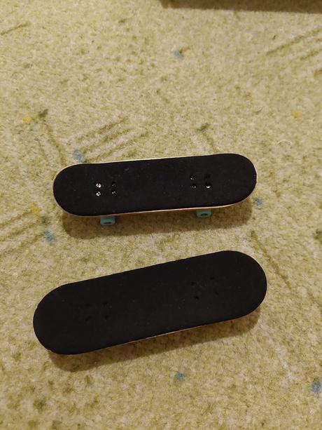 Tech deck,