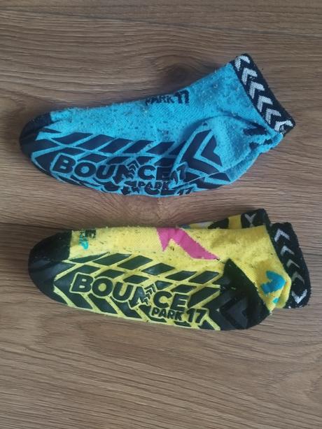 2x ponožky na skákanie, 35