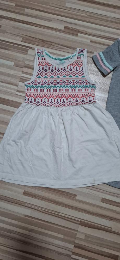 Letné šaty, 98