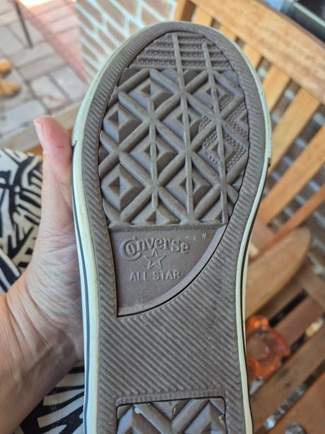 Bombastické conversky, converse,36