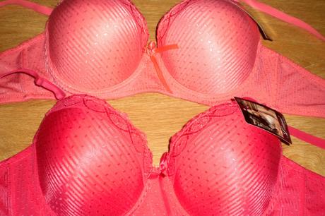 Dámska luxusná podprsenka, 75b - 110e