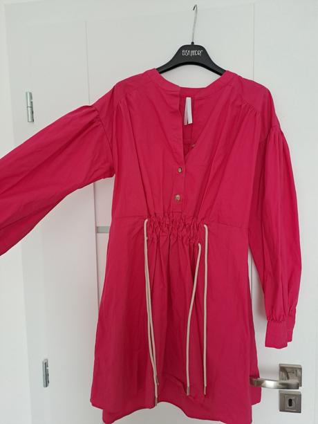 Krasne saty imperial, s