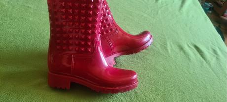 Červené gumáky, 38