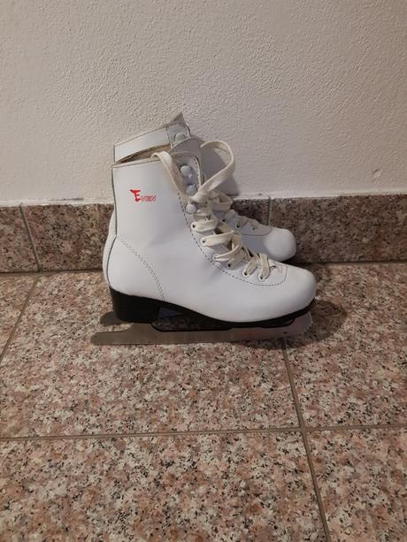 Korčule na ľad, 34