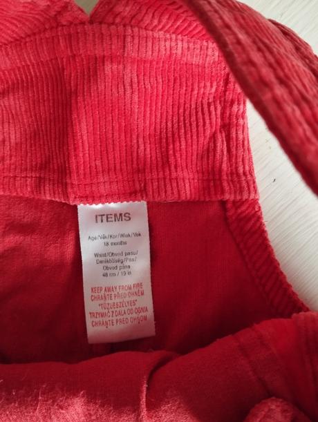 Menčestráky, items,86