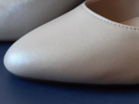 Kozene lodicky caprise, 38