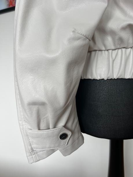 Biela kožená bomber bunda, bershka,m