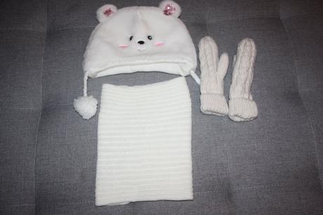 Čiapka,narkcnik a rukavice, pepco