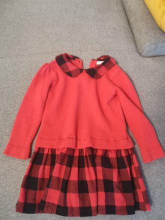 Červené šaty, 104