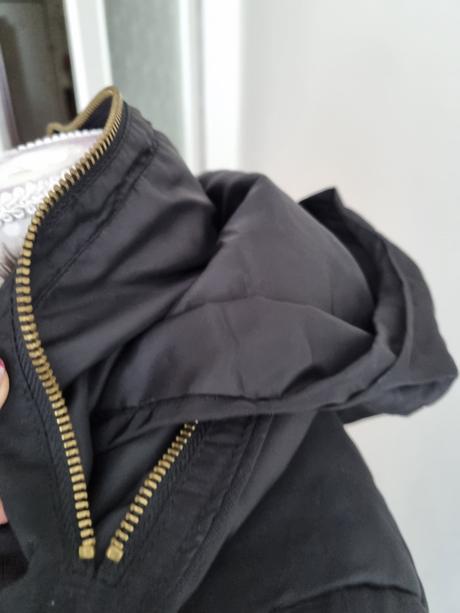 Čierna hrubá prešívaná vesta h&m veľ. 38, h&m,38