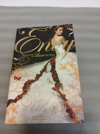 Anna godbersen in english xs24,