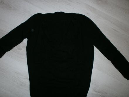 Pulóver s padavým predným výstrihom, m