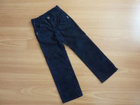 Tmavomodré menčestraky, kenvelo,116