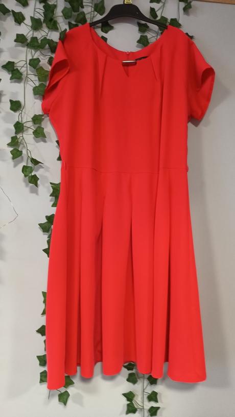 Elegantné spoločenské šaty kozlowski, 46