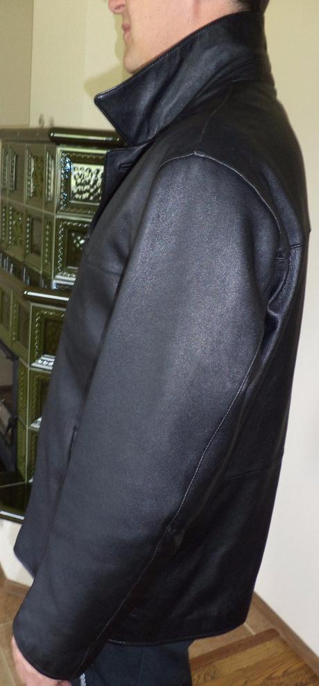 Kožená bunda, 56