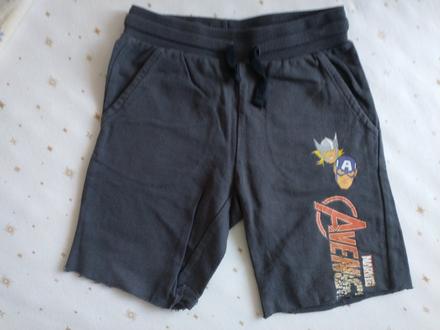 Kraťasy z teplákov, marvel,122