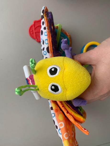 Lamaze svetluška závesná hračka,