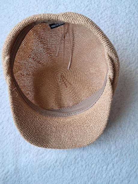 Dámska béžová šiltovka, 56