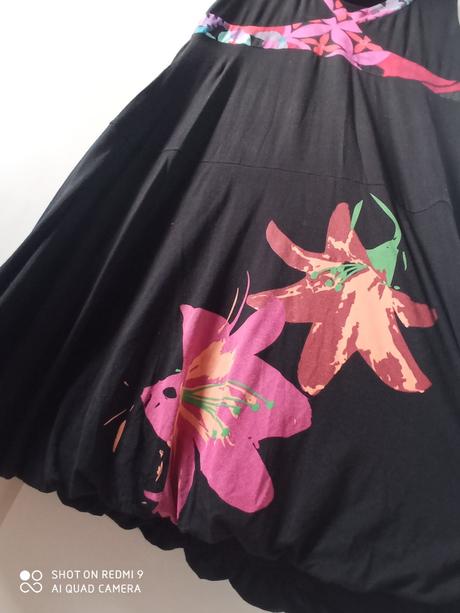 Zaujímavé šaty, xl