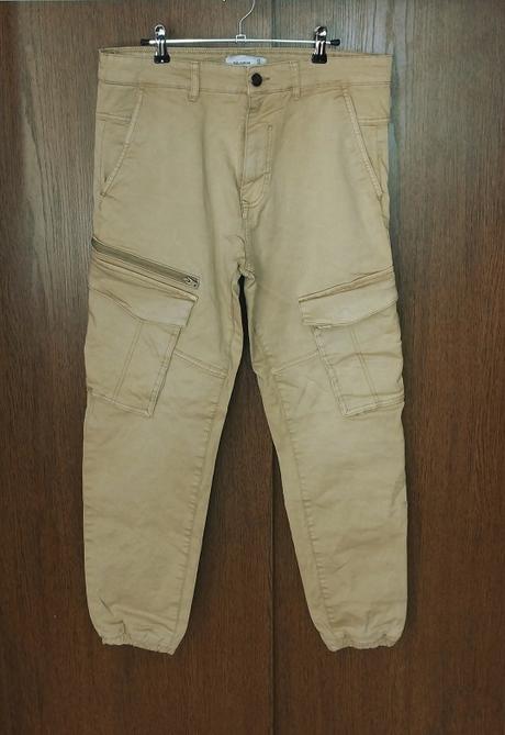 Nohavice 42, pull&bear,42