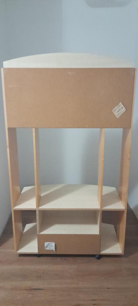 Skrinka na kolieskach,