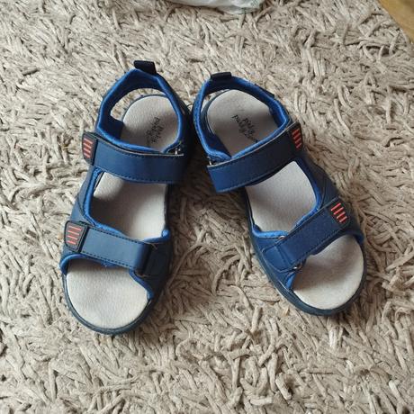 Sandále, 32