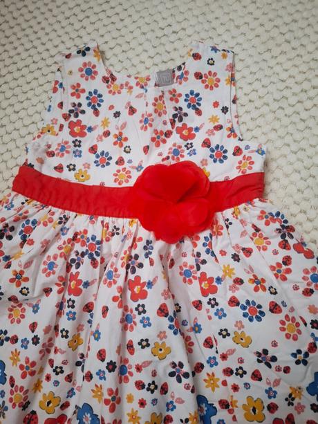 Šaty kvietkovane, tu,104