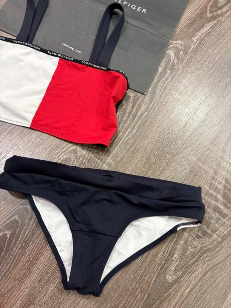 Tommy hifiger dievcenske plavky na 12-14 rokov, tommy hilfiger,152