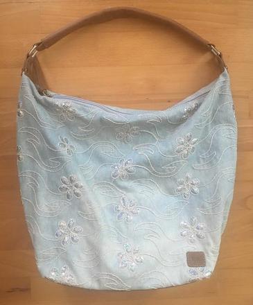 Rifľová kabelka s flitrami,