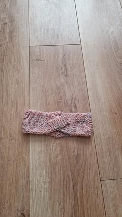 Čelenka veľ 116-122 cm., 116