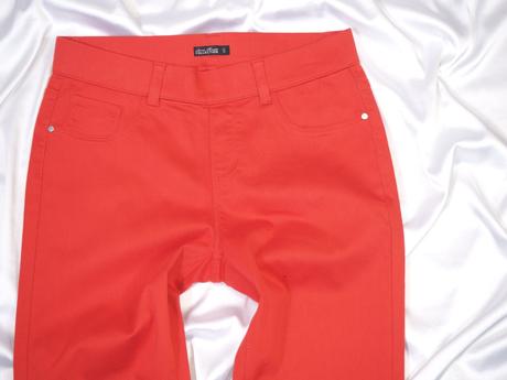 Kvalitné strečové nohavice laura torelli, s