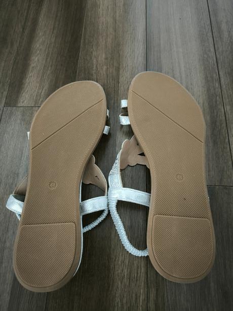 Strieborné sandálky, 44