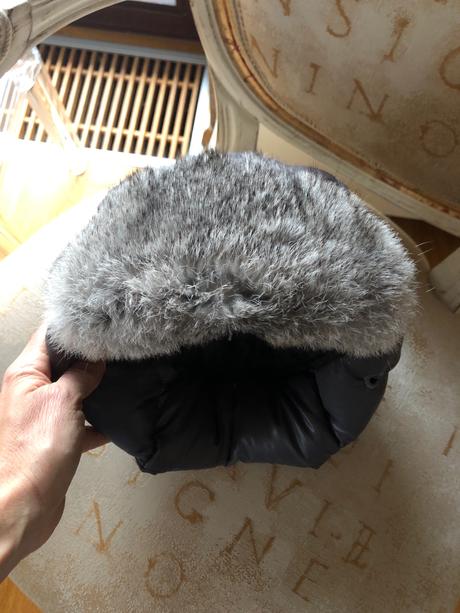 Zimna kožušinova ciapka, 56