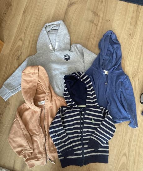 Mikiny s kapucňou, reserved,86