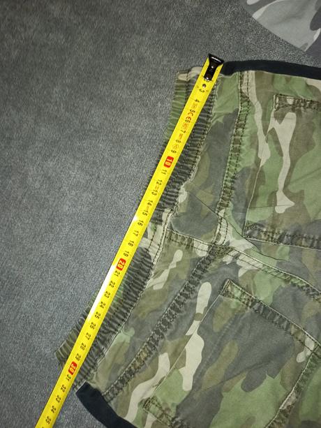 2x maskačove kraťase, c&a,140