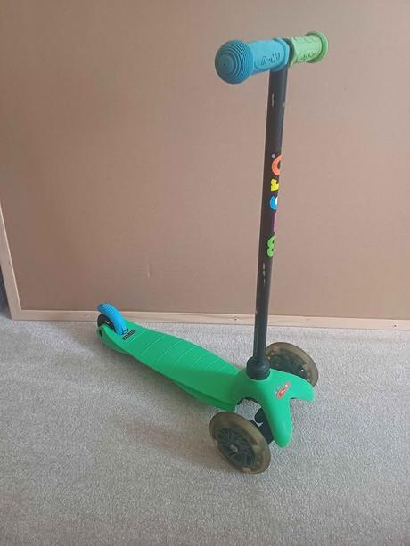 Micro - mini classic green led - dětská koloběžka, micro