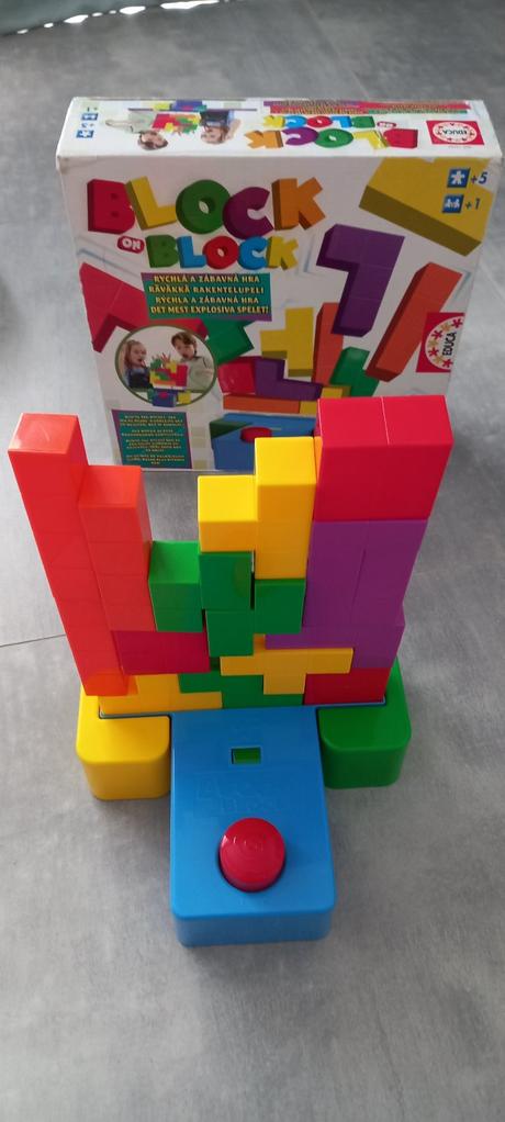 Hra block on block, 