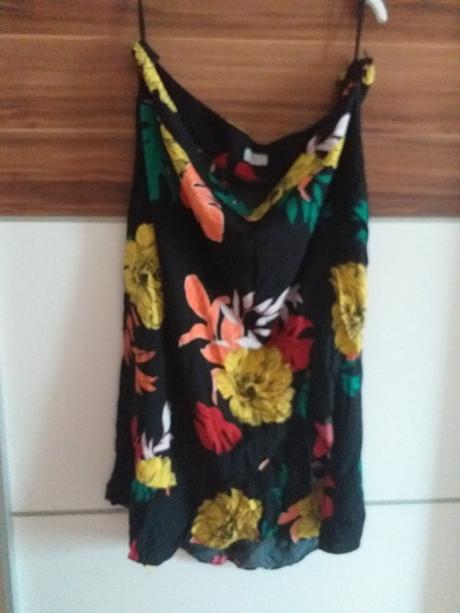 Kvetovana sukna, xxxl