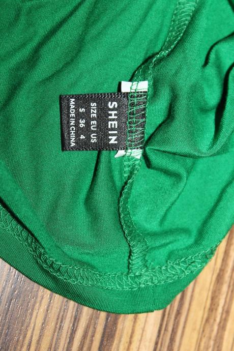 Top s holým chrbtom shein v. s, s