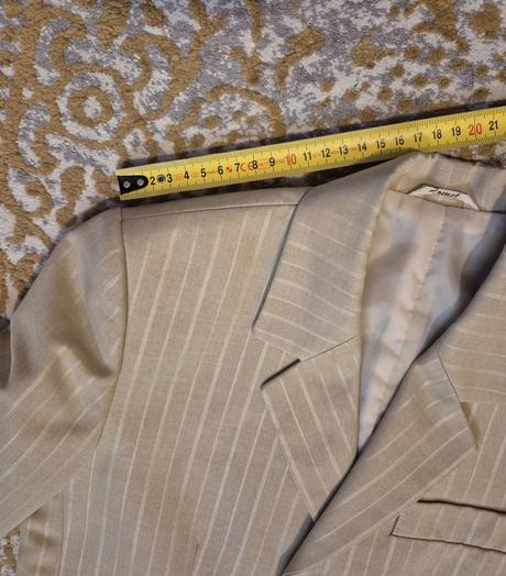 Krasne chlapcenske sako, 140