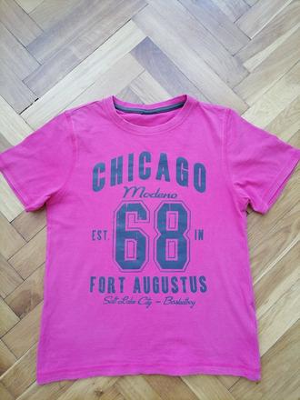 1x oblečené takko tričko, takko,134