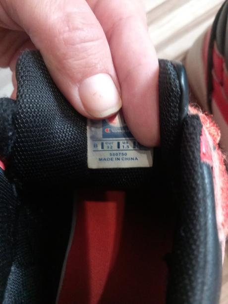 Tenisky, champion,32