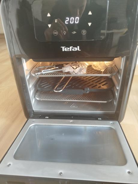 Teplovzdušná frizeta, tefal