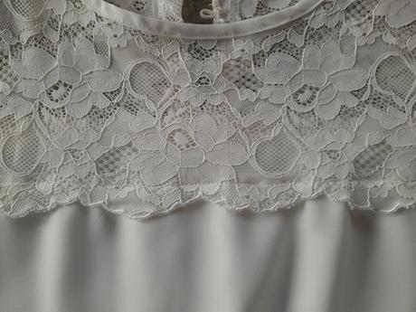 Biela  blúzka  s čipkou, xxl