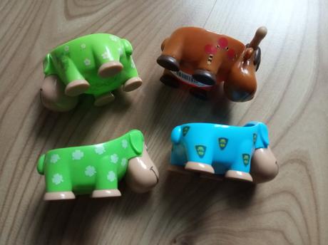 Kinder maxi 3x ovecka 1x kravicka.,