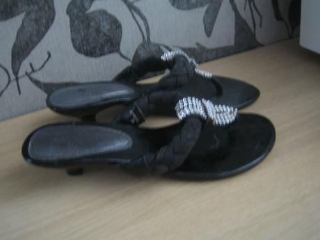 Slapky s kamienkami, 36